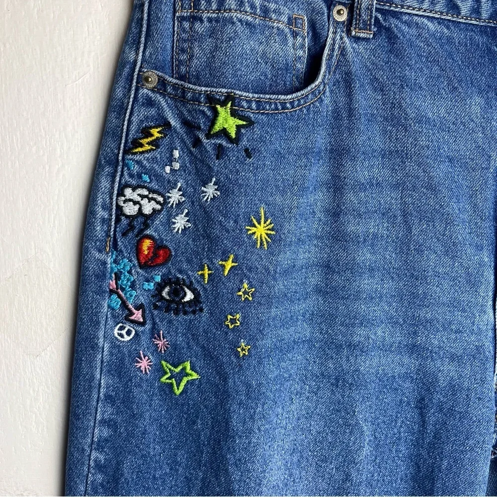 FOREVER 21 Embroidered Jeans